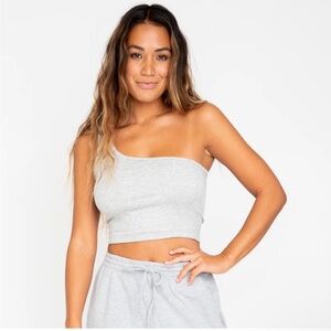 Skatie Carrie one shoulder crop top
